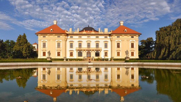 slavkov u brna - zamek 500x349